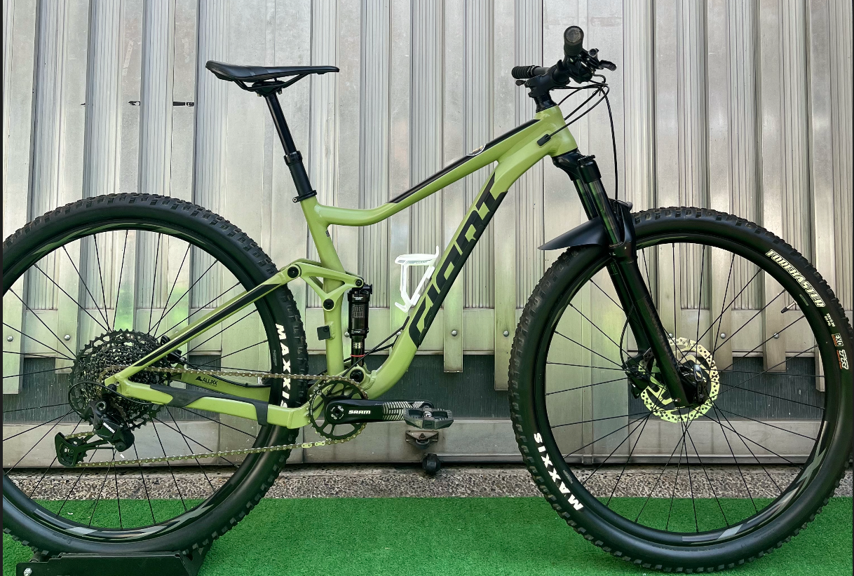 BICICLETA GIANT STANCE