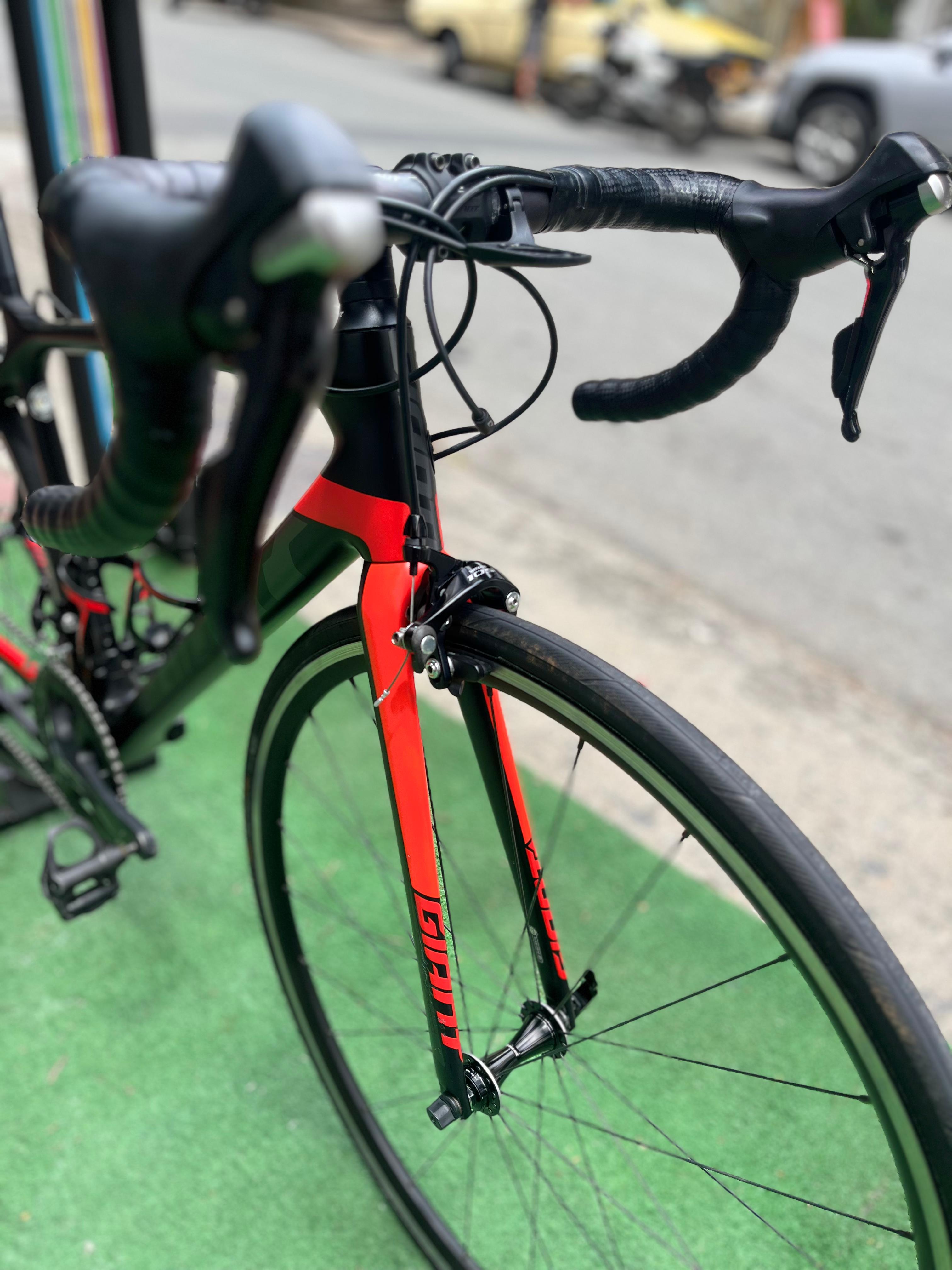 BICICLETA GIANT TCR ADVANCE