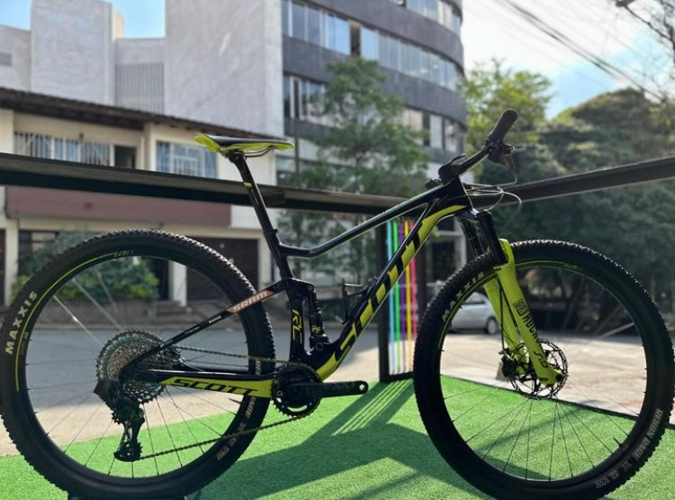 SCOTT SPARK RC 900 WORL CUP