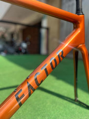 MARCO FACTOR 02 TALLA 52/M FRENO DISCO