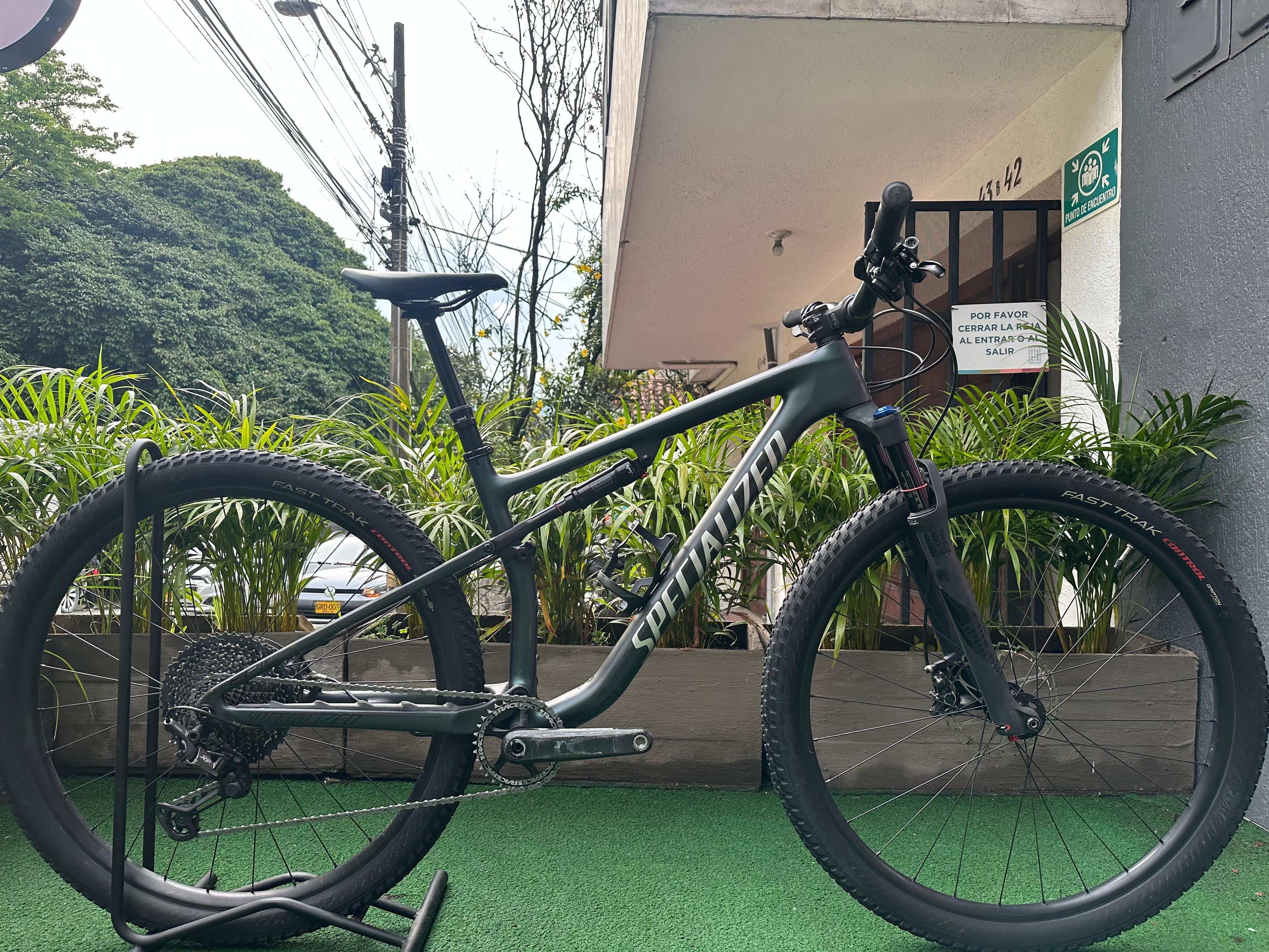 BICICLETA SPECIALIZED EPIC